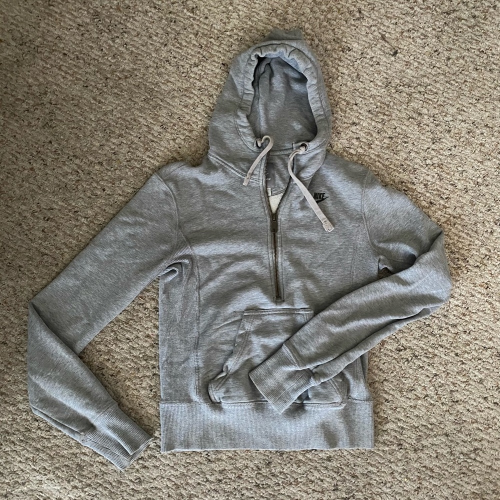 Nike Sportswear Women’s Sweatshirt